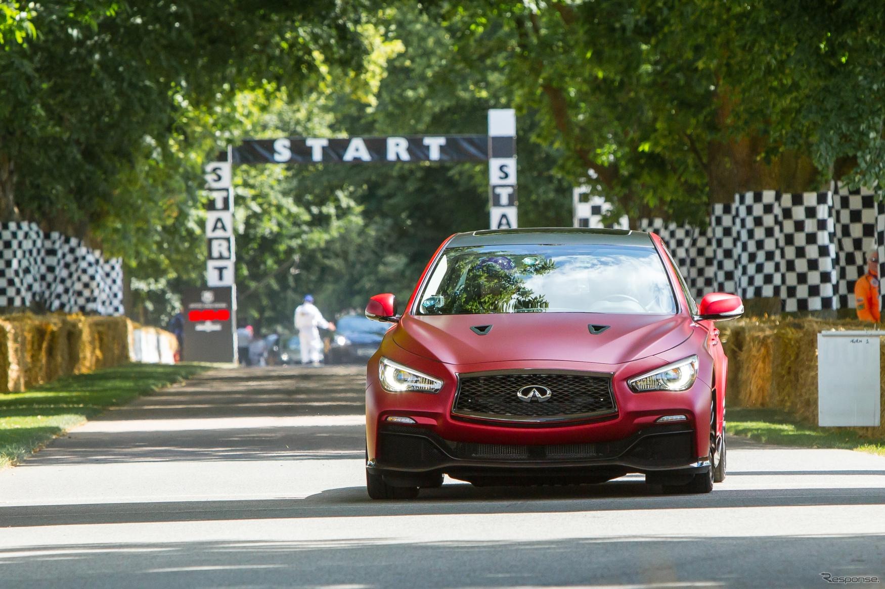 インフィニティ Q50 オールージュ（グッドウッド14）