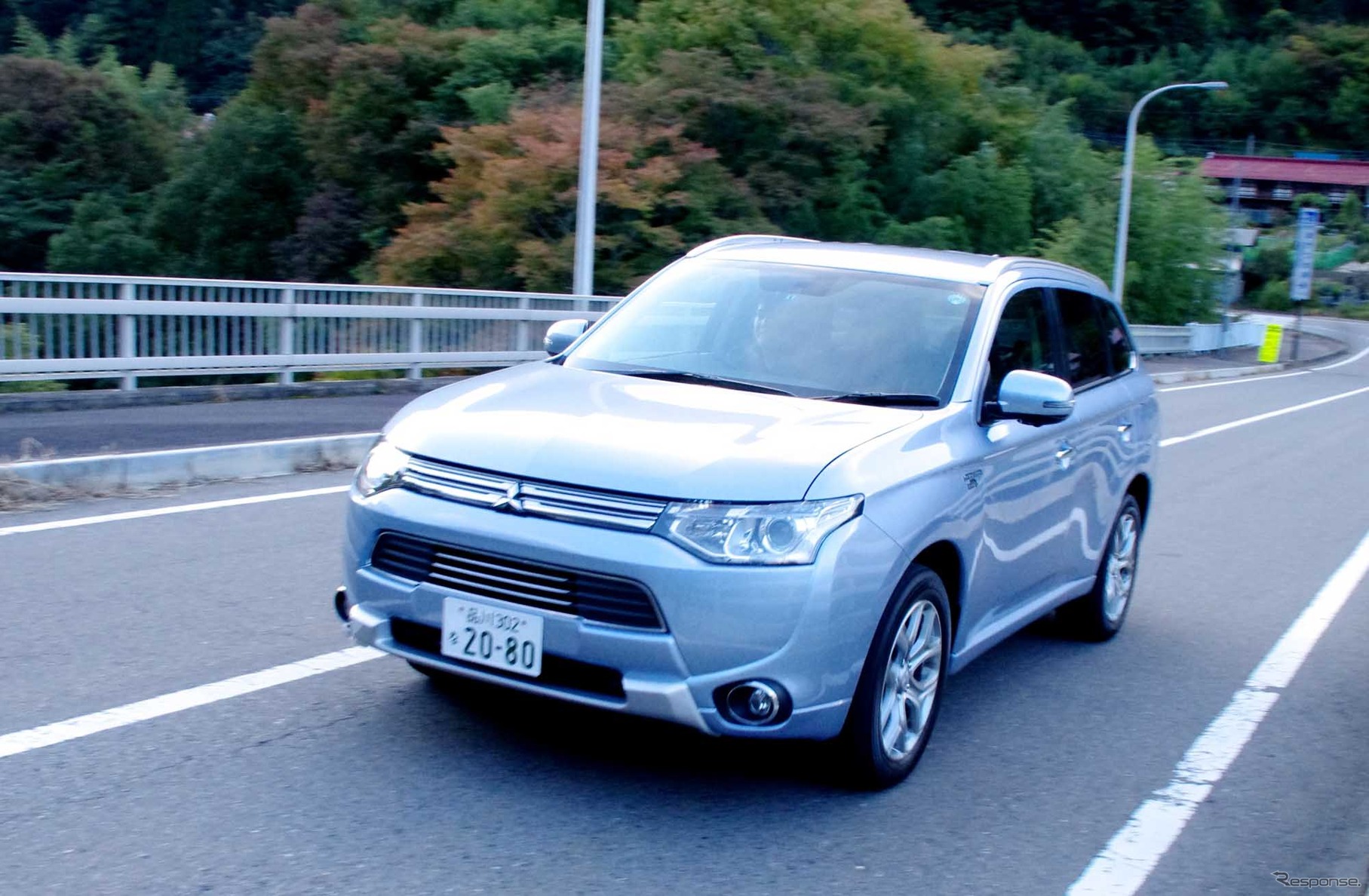 三菱 アウトランダーPHEV