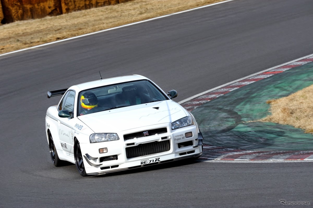 POTENZA RE-71Rを装着したマインズ スカイライン GT-R（R34）