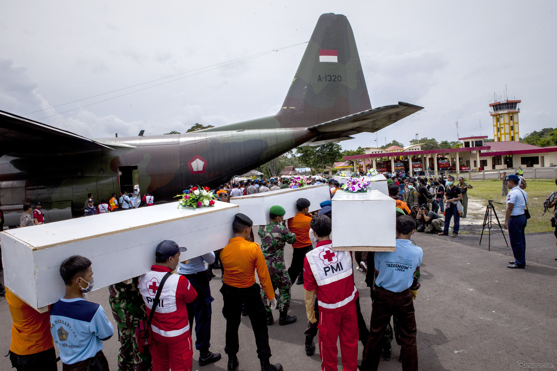 エアアジア・インドネシア QZ8501便の捜索活動が続けられている