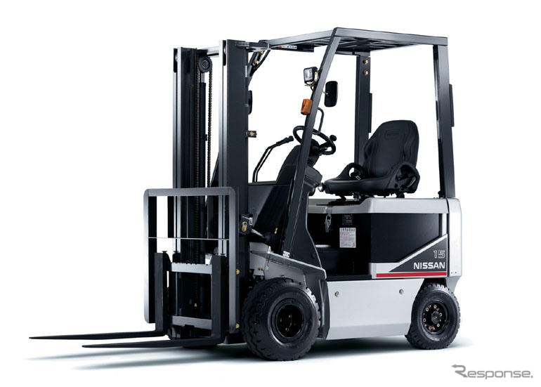 日産、バッテリーフォークリフト2機種をフルモデルチェンジ