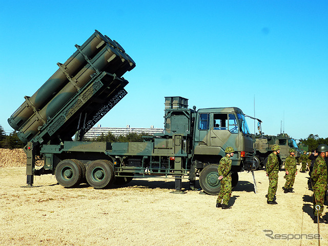 88式地対艦誘導弾（シーバスター）　（2015年1月11日、千葉県船橋市・習志野駐屯地陸上自衛隊「降下訓練始め」）