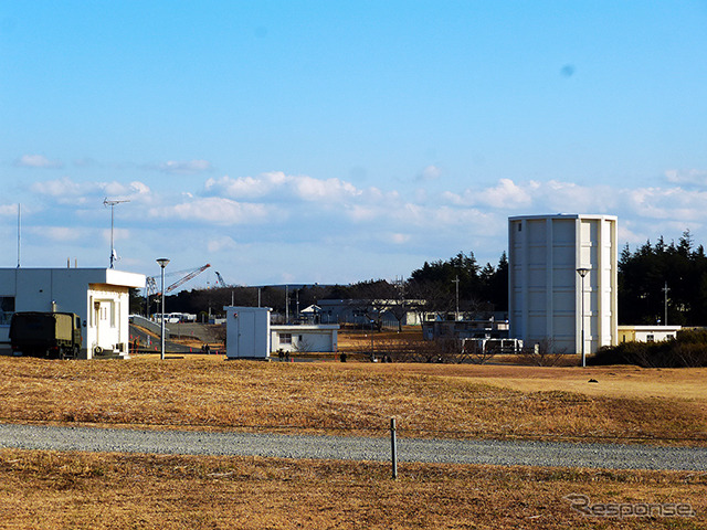 特殊作戦群などが訓練する施設も見えた（習志野駐屯地・陸上自衛隊第1空挺団「降下訓練始め」、千葉県船橋市、1月11日）