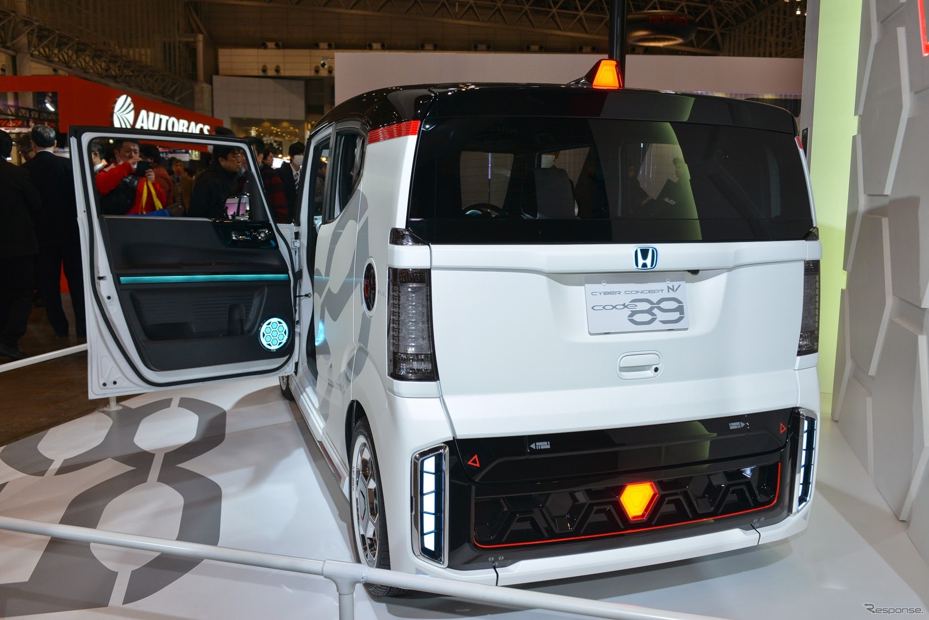 ホンダ CYBER CONCEPT N-BOX SLASH Code：89（東京オートサロン2015）