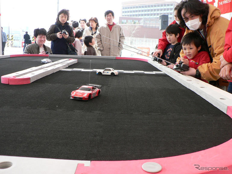 GTマシンを大人買いだ！…日産イベント