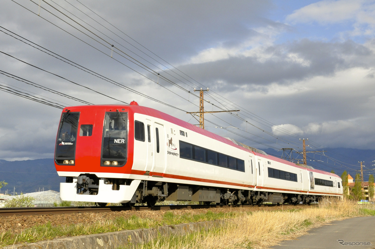 『特急ゆけむり～のんびり号～』は原則として1000系で運行するが、運用上の都合で2100系「スノーモンキー」を使用する場合は列車名も『特急スノーモンキー～のんびり号～』に変更する。