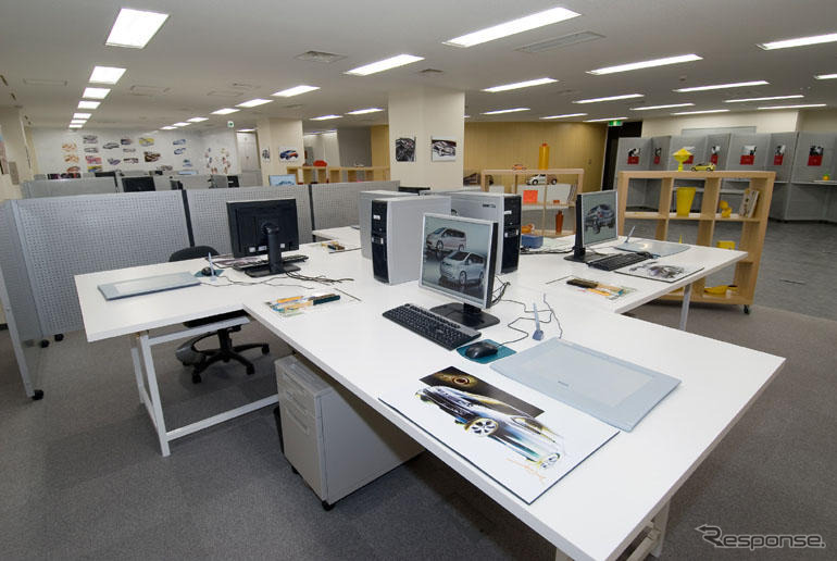 日産、外部施設を使ったデザイン学校を開設