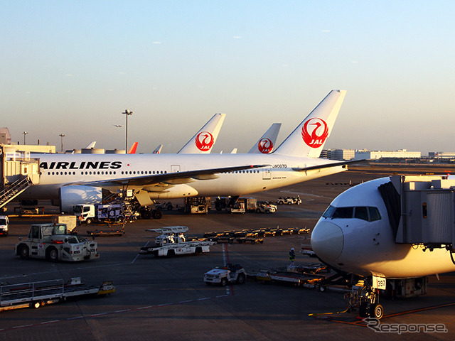 羽田空港に集結する“鶴丸”