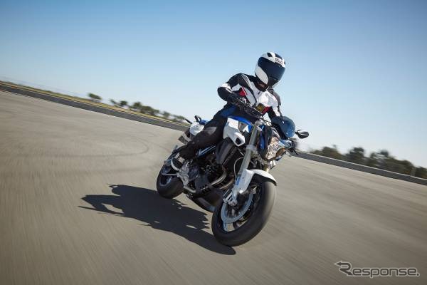 新型 BMW F 800 R