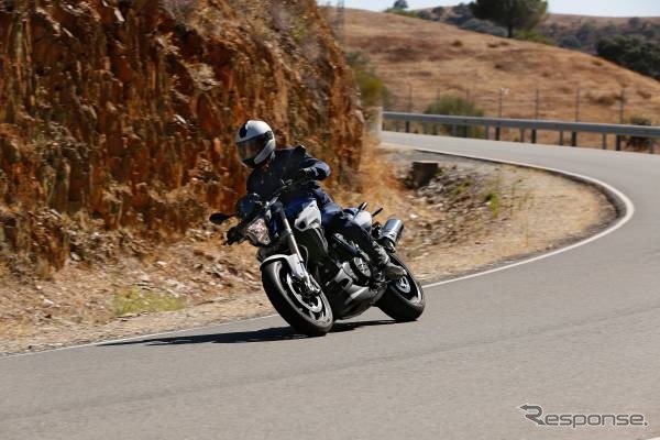 新型 BMW F 800 R