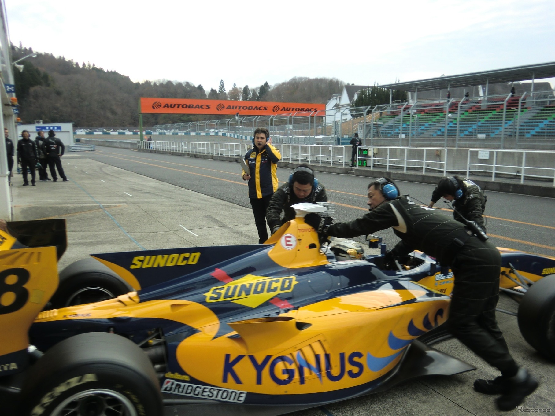 昨年12月の岡山でのSFテスト。チームルマンの#8を小林可夢偉がドライブした。