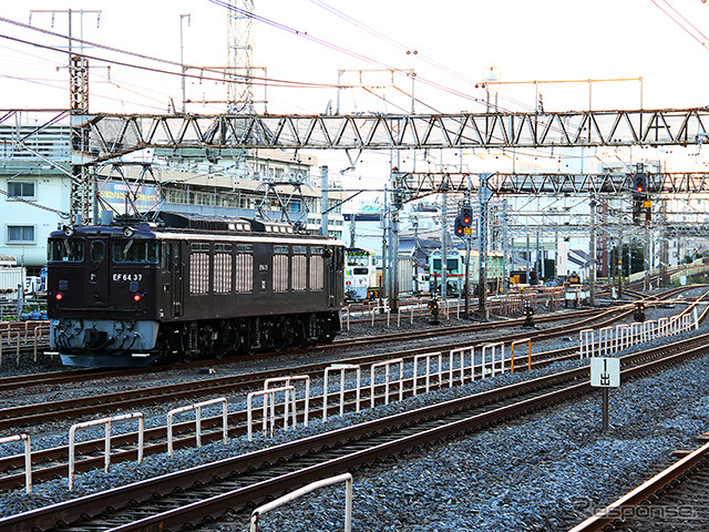JR新金貨物線（総武線支線）、金町駅