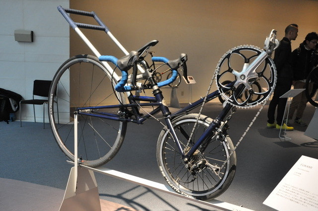 自転車と身体がデザインテーマ「FUKAMI」