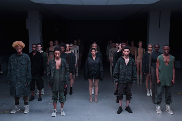 ニューヨークで発表されたアディダスオリジナルスとカニエ・ウェストのコラボコレクション「YEEZY SEASON 1」