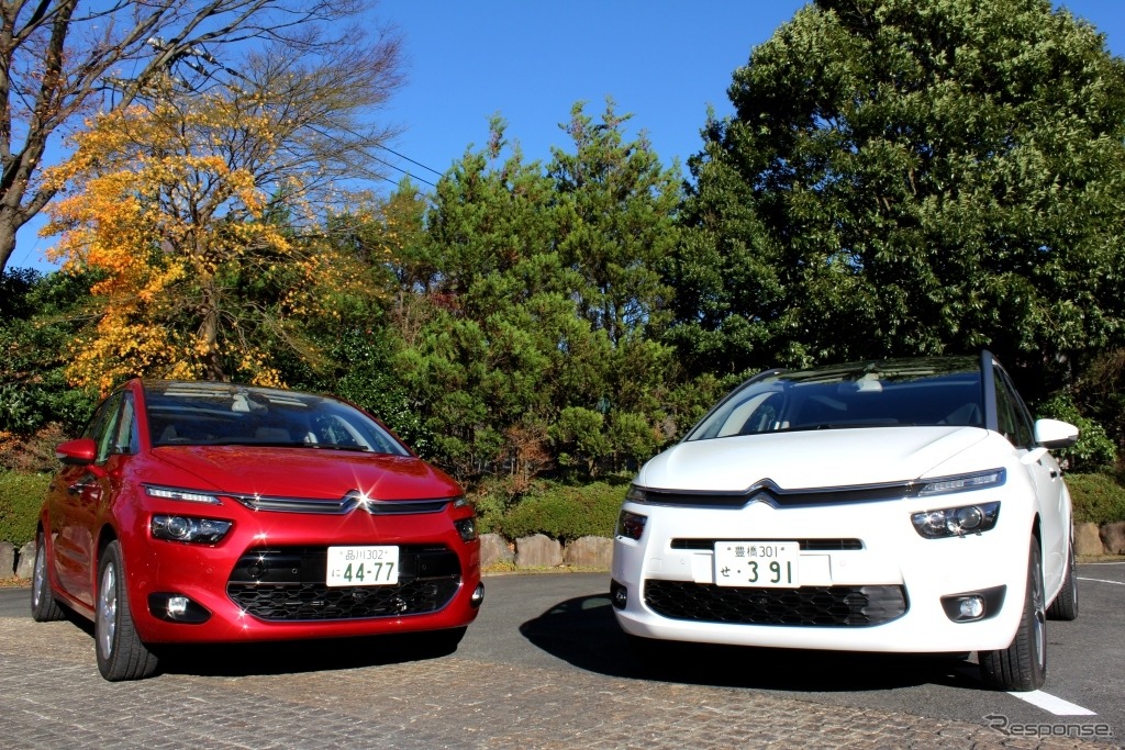 シトロエン グランドC4ピカソ（右）、C4ピカソ（左）
