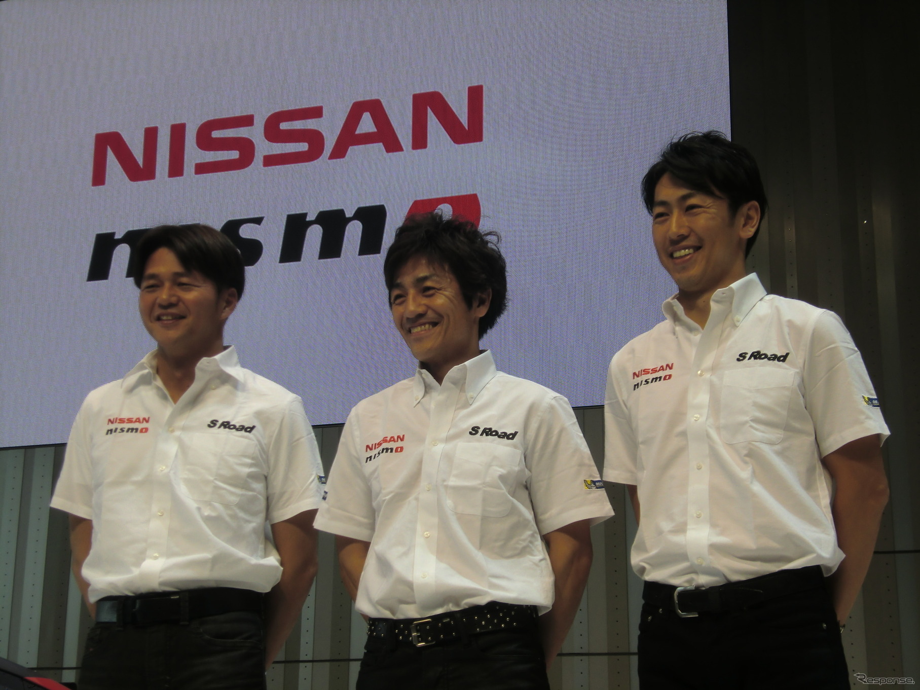 GT500に参戦するMOLAの（左から）本山哲、大駅監督、柳田真孝。