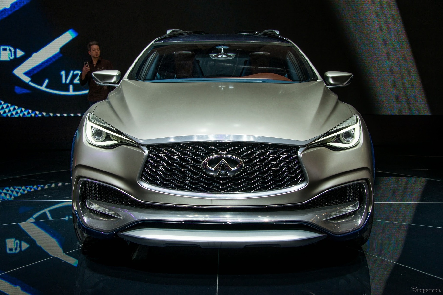 インフィニティ QX30 コンセプト（ジュネーブモーターショー15）