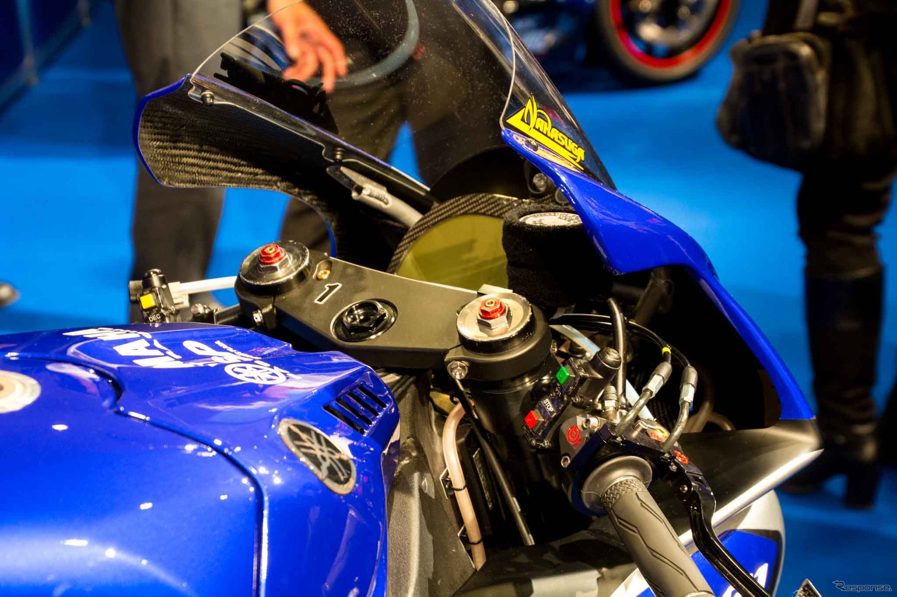 新型YZF-R1（YAMAHA FACTORY RACING TEAM）