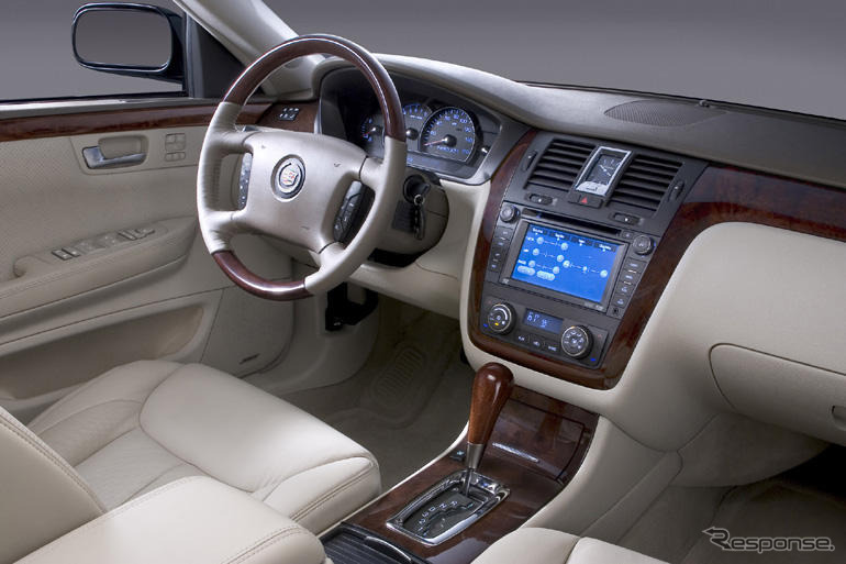 キャデラック、DTS を発売---ドゥビル の後継モデル