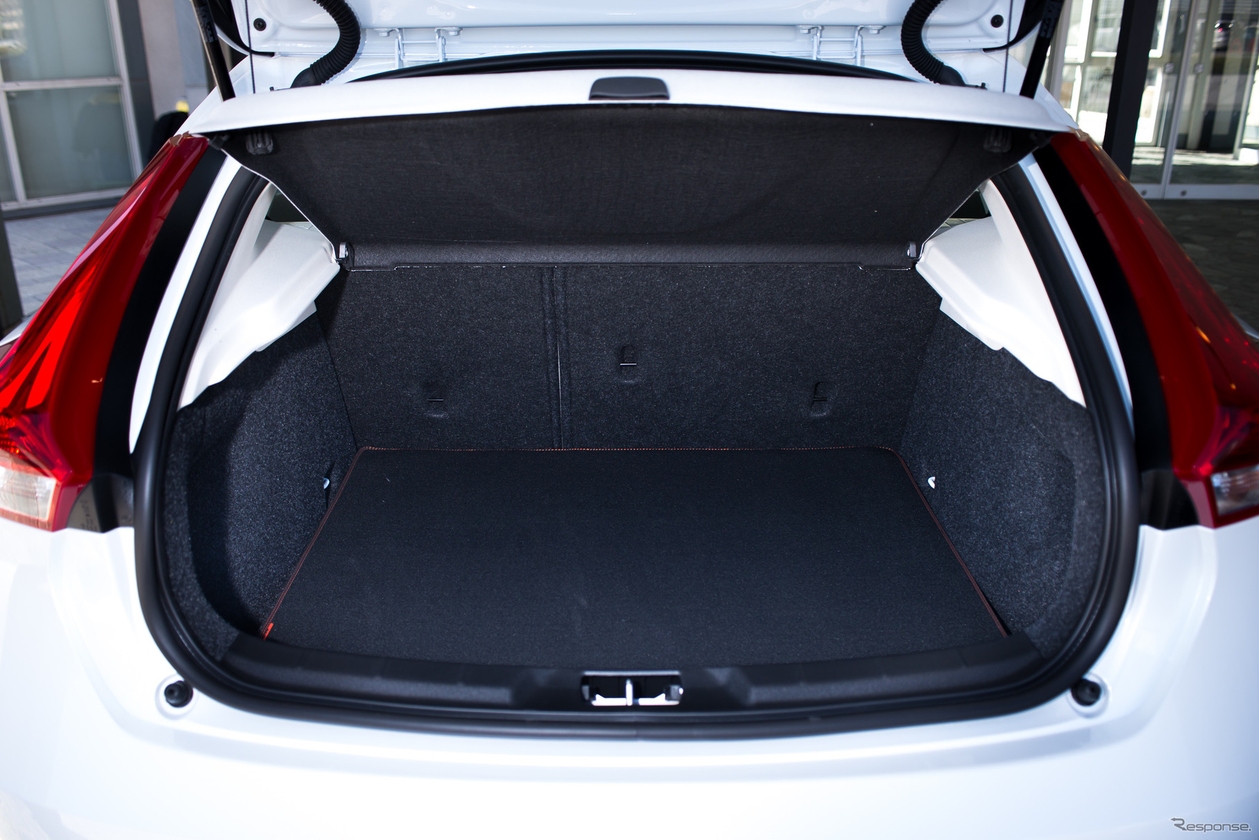 ボルボ V40 オーシャンレース エディション