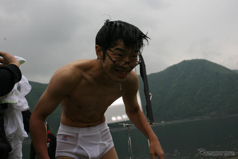 日産×はねるのトびら…ドランクドラゴン鈴木「死にそう」