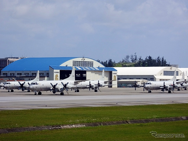 中部国際空港セントレア（名古屋、NGO）と那覇空港（沖縄、OKA）を結ぶジェットスター・ジャパン新路線の運航初日、那覇行きGK381便から見えた風景。那覇空港のようす