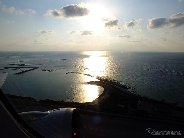 那覇空港（沖縄、OKA）から成田国際空港（NRA）へ向かうジェットスター・ジャパンA320から