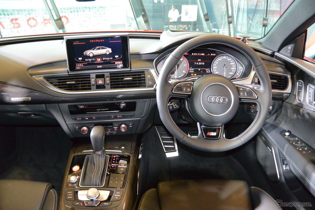 アウディ 新型 S7 スポーツバック