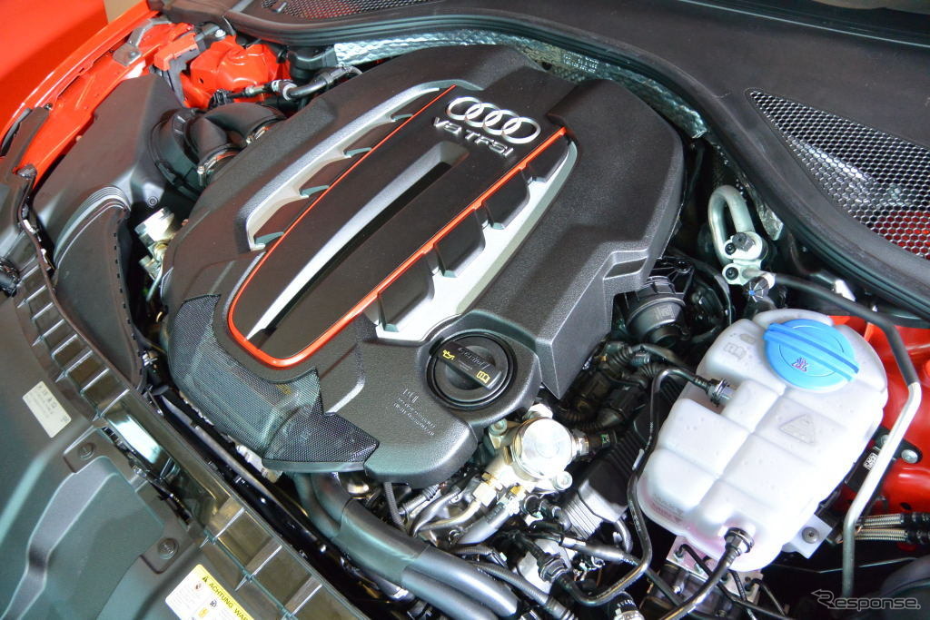 アウディ 新型 S7 スポーツバック