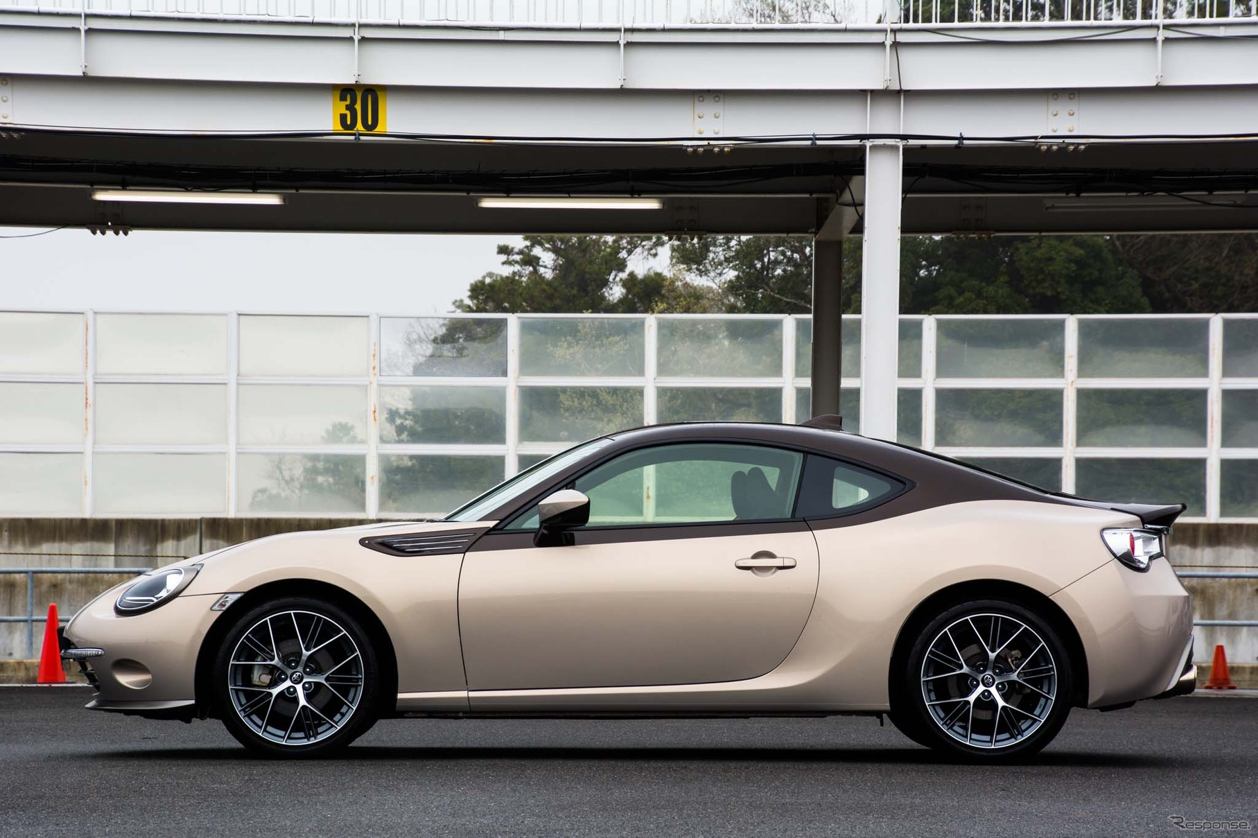 トヨタ 86 スタイルCb