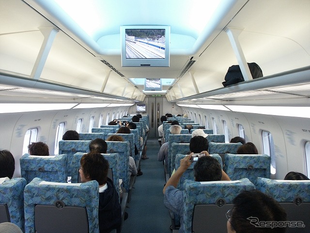 無料試乗会が行われていた頃の車内の様子（2004年7月）。