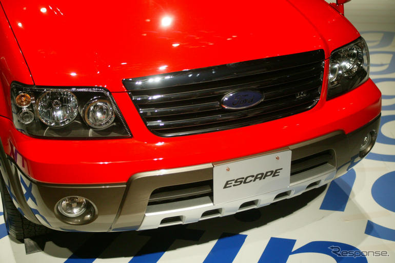 フォード エスケープ 改良新型…存在感と高級感