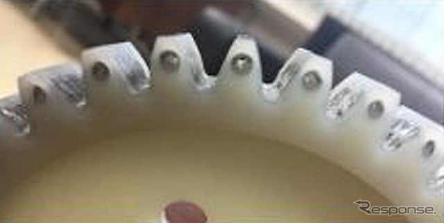 炭素繊維織物で強化した樹脂製歯車