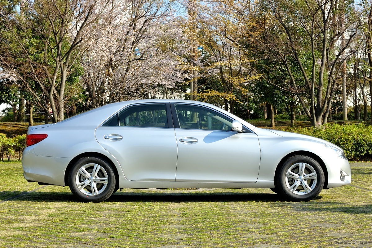 VEURO VE303を装着したトヨタ マークX