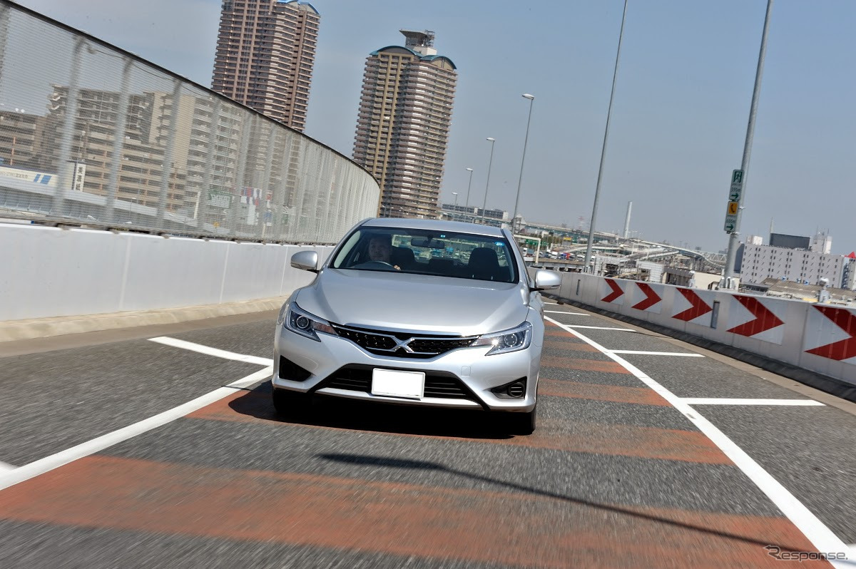 VEURO VE303では、減速帯の衝撃も低減される
