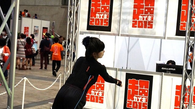 【超会議2015】二次元キャラと写真が撮れる「ニコニ立体写真館」が予想以上に凄かった