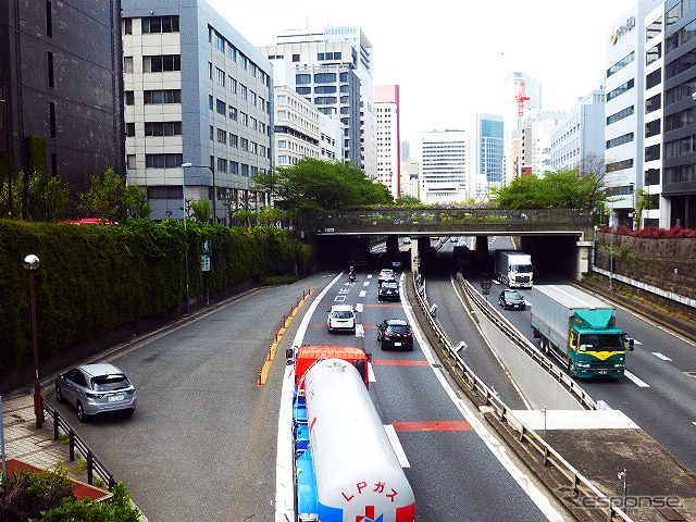 環状線C1の新富町出口付近には、晴海線分岐を想定したスペースも残っている