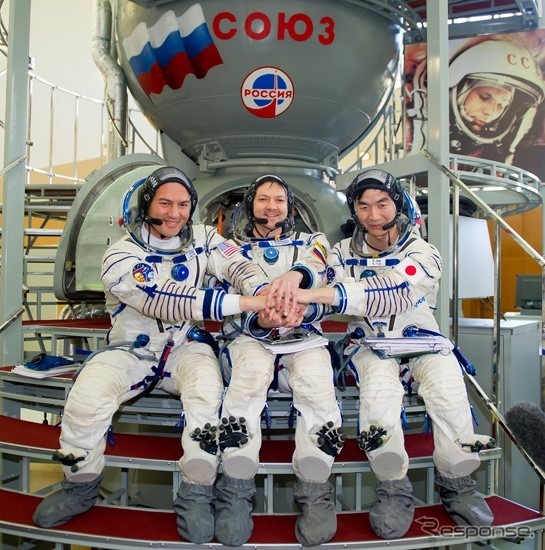 ソユーズ宇宙船の試験に臨む第44次／第45次長期滞在クルー