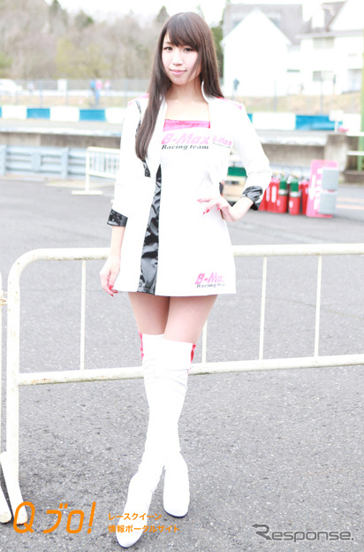 スーパーGT『B-MAX NDDP Racing Girl』・真山明梨