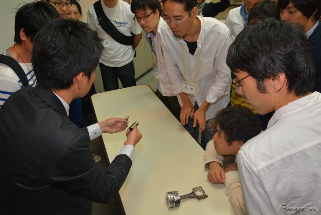 ディーゼル・エンジンのノック音を緩和するナチュラルサウンドスムーサーに注目する参加者