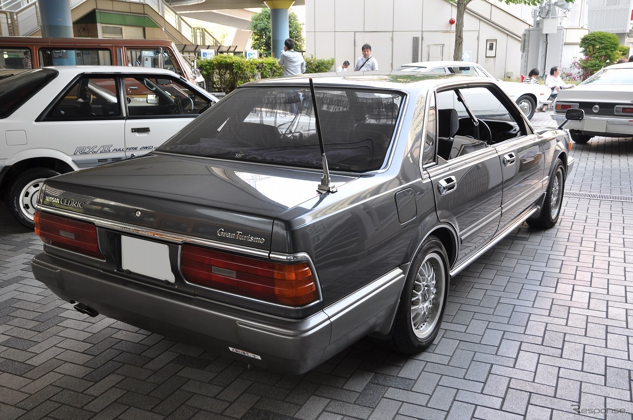 日産 セドリック（1989）