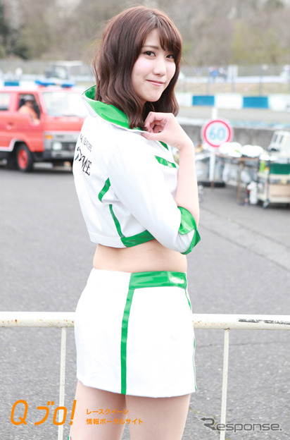 スーパーG『SKT EXE レースクイーン』立花あゆみ・木崎あさみ・桜木渚・吉岡仁奈
