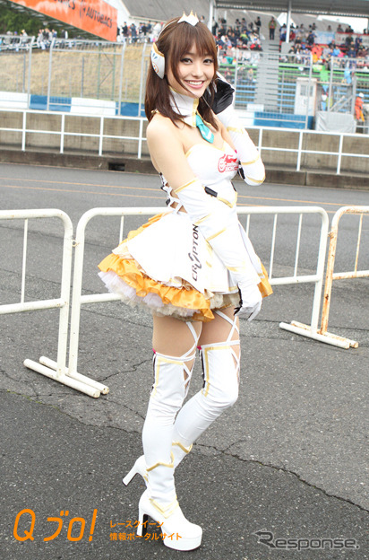 スーパーGT 『レーシングミクサポーターズ2015』荒井つかさ・山村ケレール・水谷望愛・熊江流唯