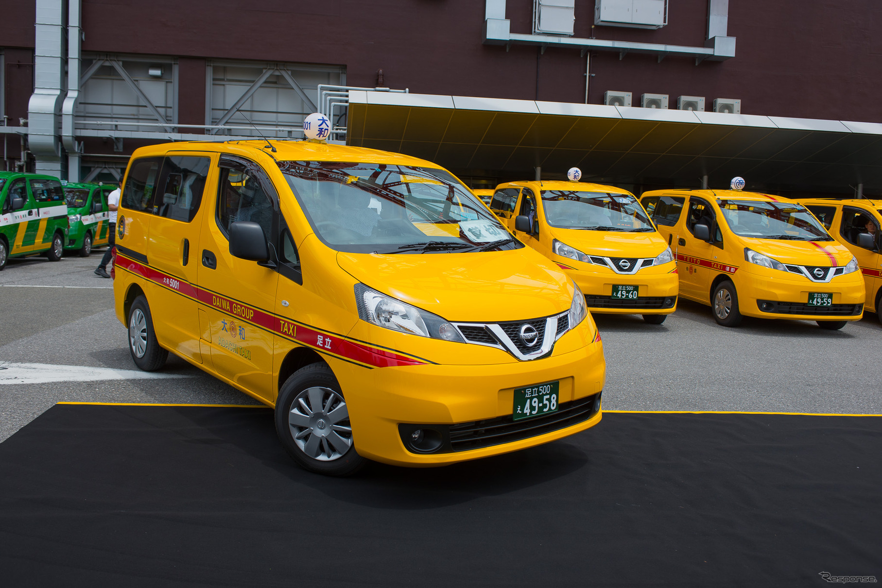 日産 NV200タクシー