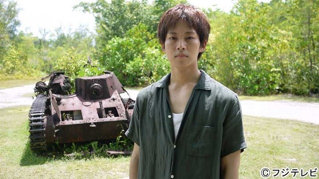 松坂桃李／「私たちに戦争を教えてください～いま、会っておかなければいけない人がいる　今日、聞いておかなければいけない声がある～」-(C)フジテレビ
