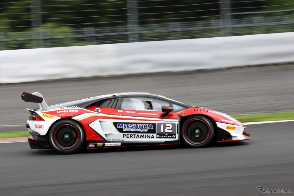 ランボルギーニウラカン LP 620-2スーパートロフェオ