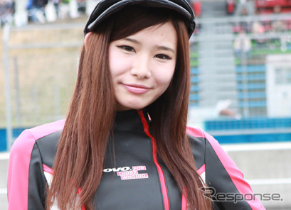 スーパーGT500『2015 Lenovo Girl』小山桃