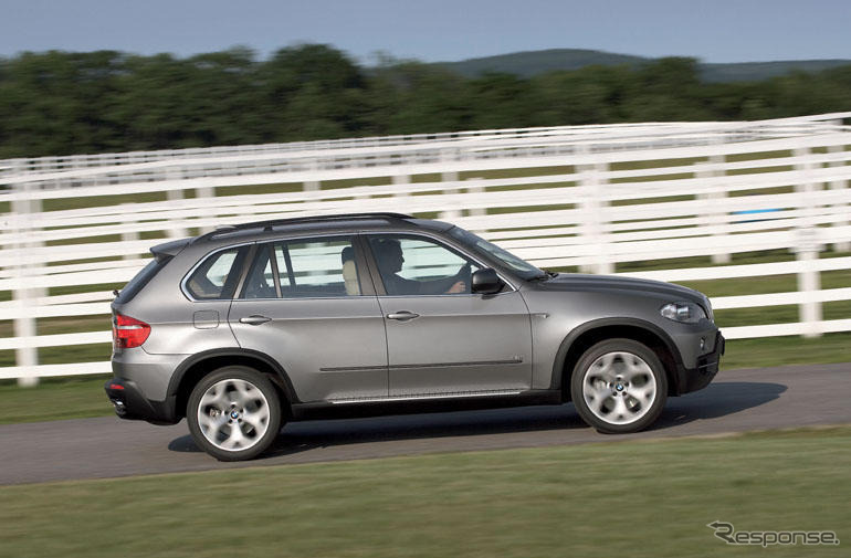 BMW、X5 新型の写真と概要を発表