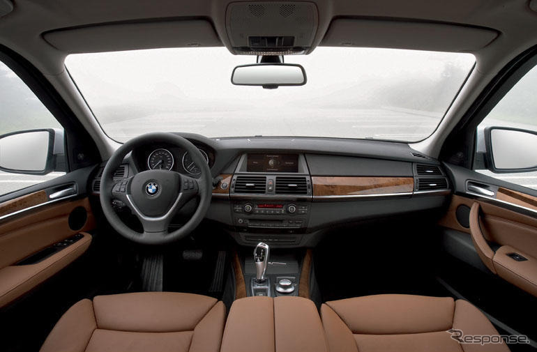 BMW、X5 新型の写真と概要を発表