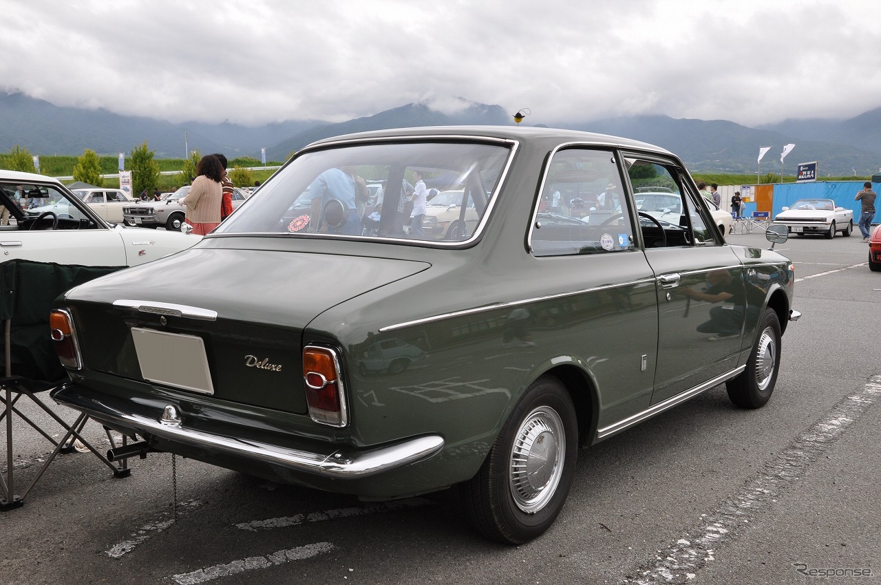 1968年 トヨタ カローラ 1100DX